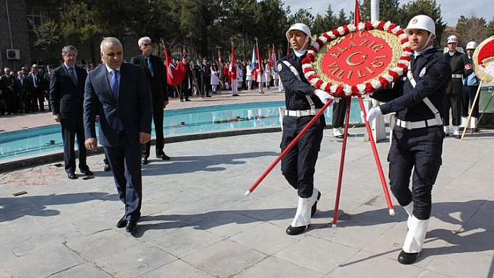 ELAZIĞ'DA ÇANAKKALE ZAFERİ İKİ AYRI TÖRENLE KUTLANDI