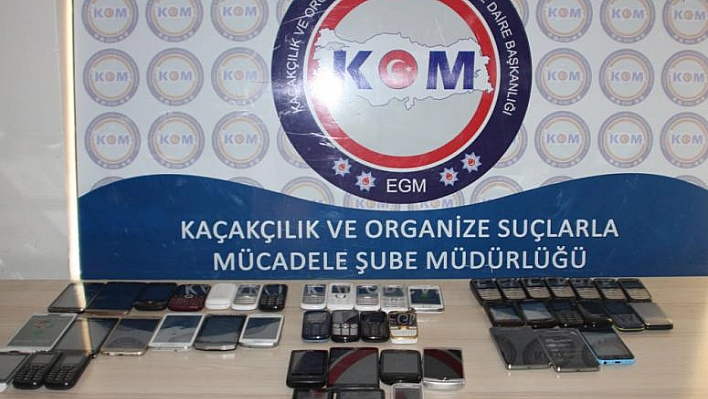 48 ADET KAÇAK CEP TELEFONU YAKALANDI