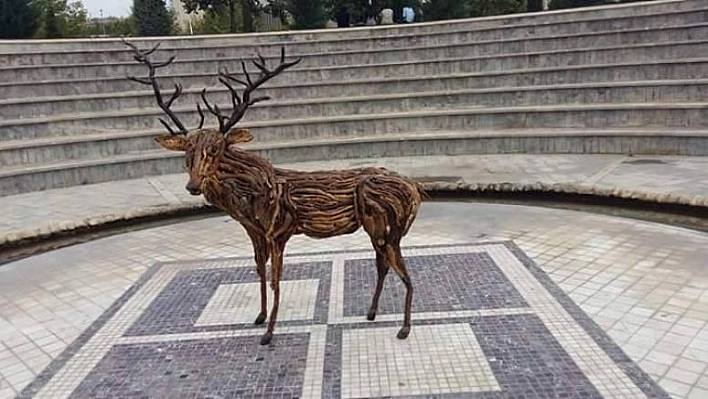 FIRAT ÜNİVERSİTESİNDE 'DOĞADAN' ADLI SERGİ AÇILDI