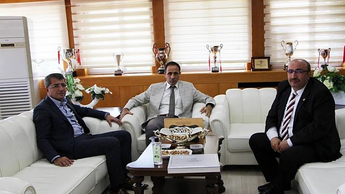 REKTÖR PROF. DR. DEMİRDAĞ'A HAYIRLI OLSUN ZİYARETİ
