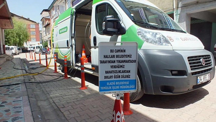 ELAZIĞ BELEDİYESİ CAMİLERE YÖNELİK TEMİZLİK ÇALIŞMALARINI SÜRDÜRÜYOR