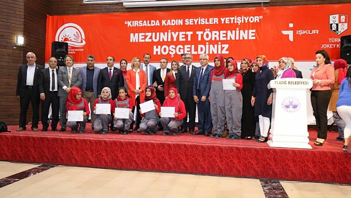 İlk Kadın Seyisler Sertifikalarını Aldı ! 