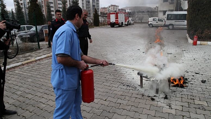 İTFAİYE MÜDÜRLÜĞÜ TATBİKATLARINA DEVAM EDİYOR