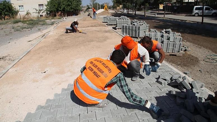 KIZILAY MAHALLESİ'NDE ÇALIŞMALAR SÜRÜYOR