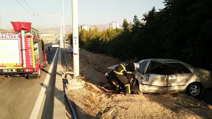 MALATYA-ELAZIĞ KARAYOLUNDA KAZA: 1 YARALI