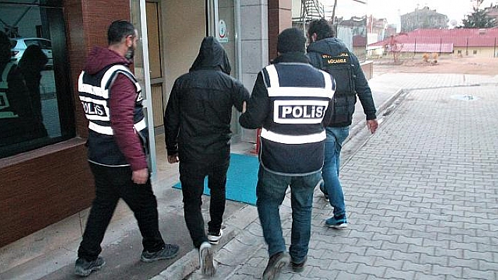 ELAZIĞ MERKEZLİ 4 İLDE TORBACI OPERASYONU: 21 GÖZALTI