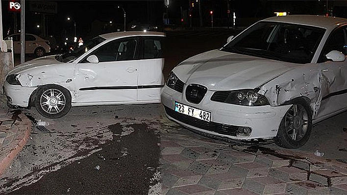 ELAZIĞ'DA TRAFİK KAZASI: 3 YARALI