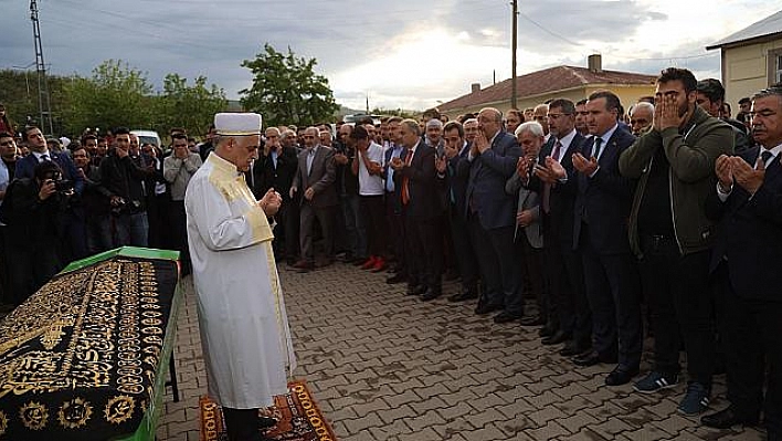 AK PARTİ'Lİ BİNGÖL, SON YOLCULUĞUNA UĞURLANDI