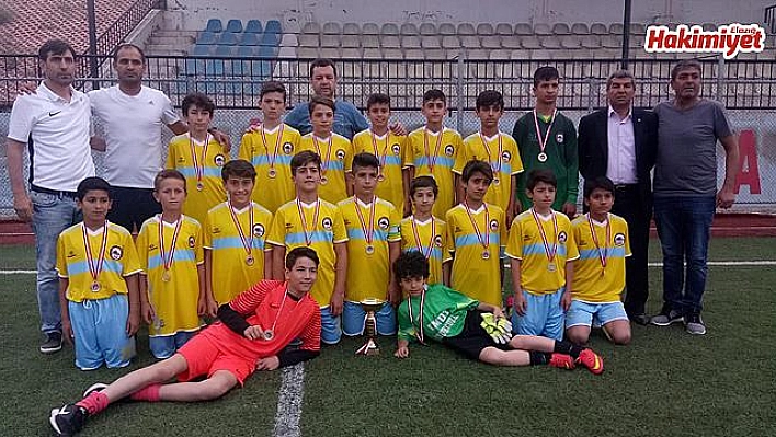 U-12'de şampiyon İl Özel İdare