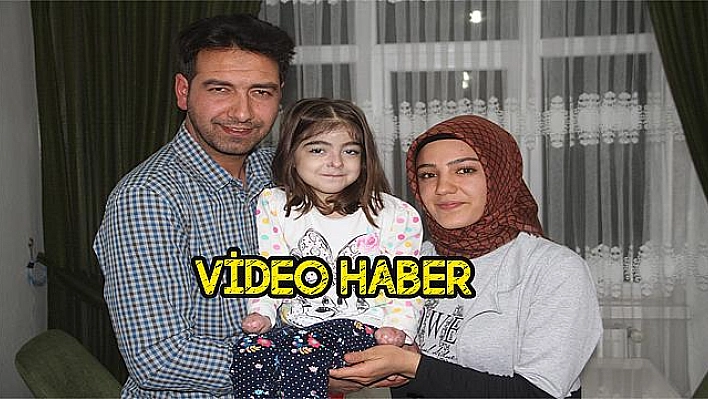 Kelebek hastası kızlarına 'kelebek' gibi bakıyorlar