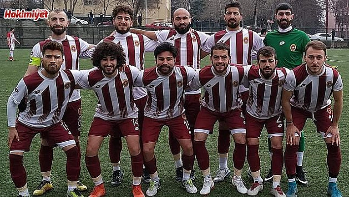 Lider FÜ, Paluspor'a gol yağdırdı