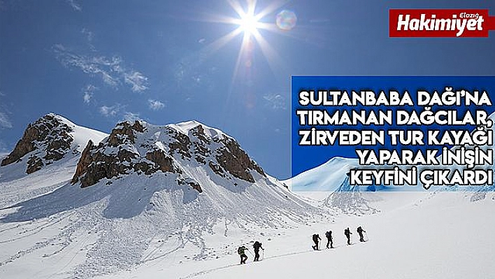 3 bin rakıma tırmanan dağcılar, zirveden tur kayağı yaptı