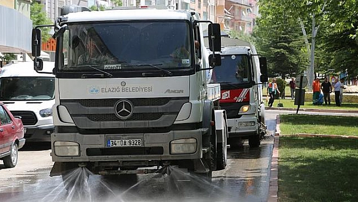 Belediye'den Bayram Temizliği 