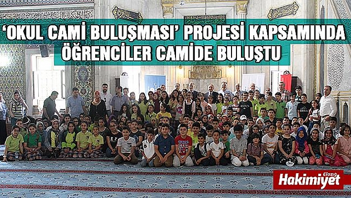 Elazığ'da okul ve cami buluşması