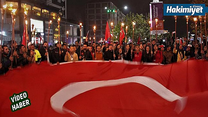 Elazığ'da fener alayı yürüyüşü