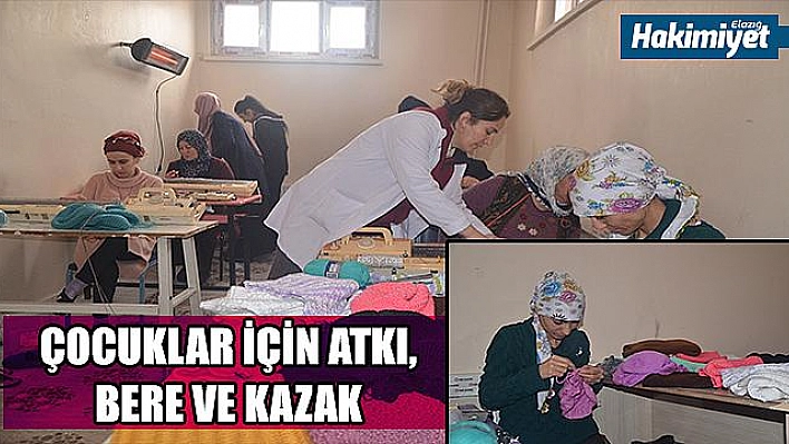 BEYTÜŞŞEBAPLI KADINLAR DEPREMZEDELER İÇİN ÖRDÜ