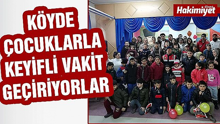 JANDARMA ÇOCUKLARIN YÜZÜNÜ GÜLDÜRÜYOR