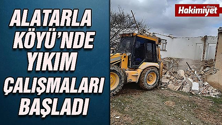 ELAZIĞ'DA HASARLI EVLERİN YIKIMI SÜRÜYOR