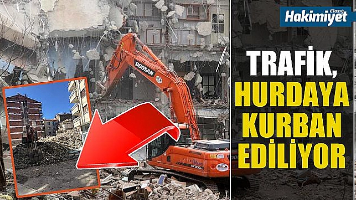 TRAFİK, HURDAYA KURBAN EDİLİYOR