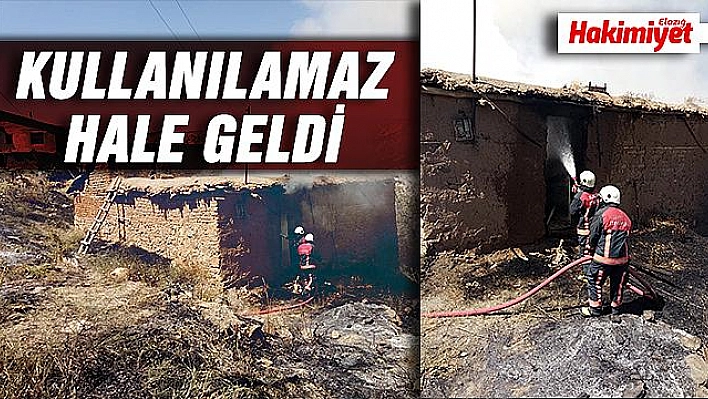 Elazığ'da kerpiç ev yandı