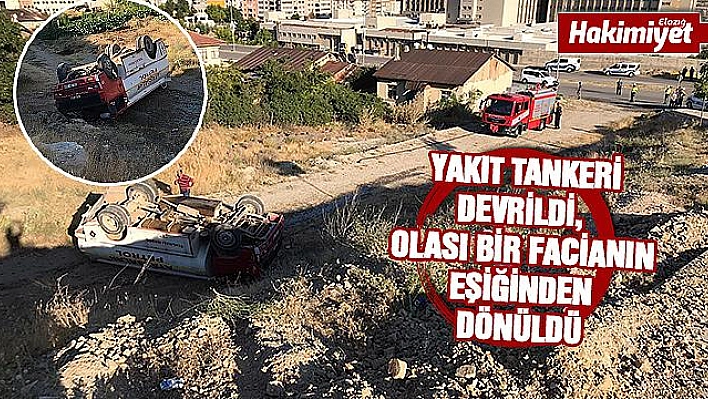 Yakıt tankeri devrildi, facianın eşiğinden dönüldü