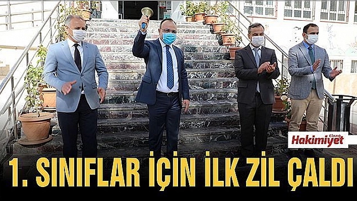 1. SINIFLAR İÇİN İLK DERS ZİLİ ELAZIĞ VALİSİ ERKAYA YIRIK TARAFINDAN ÇALINDI