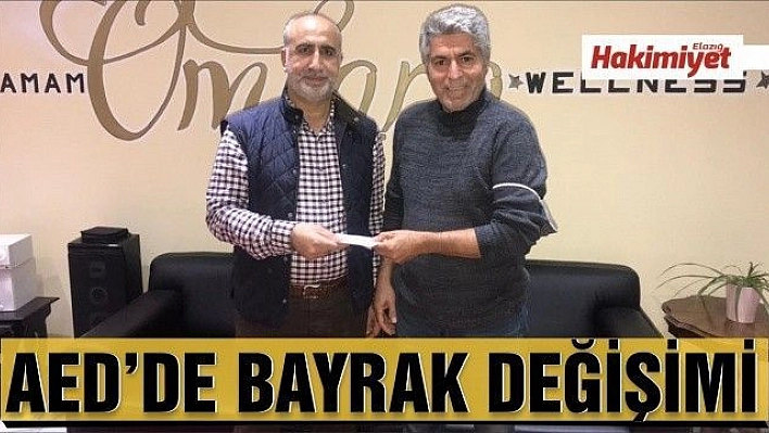 AED'DE BAYRAK DEĞİŞİMİ