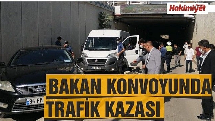 Bakan konvoyunda kaza, polisler ve haberciler yara almadan kurtuldu
