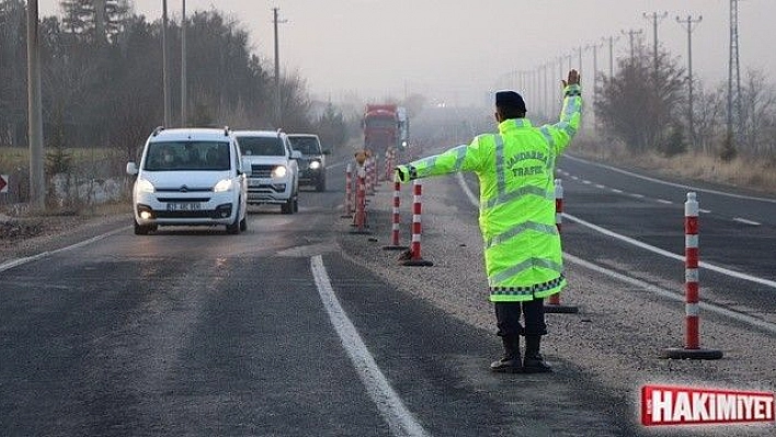 Jandarma Ekipleri  Drone Destekli Trafik Uygulaması Yaptı 