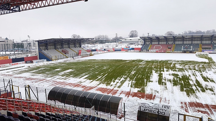 Düzcespor - 23 Elazığ FK maçı için stat zemini çalışması devam ediyor