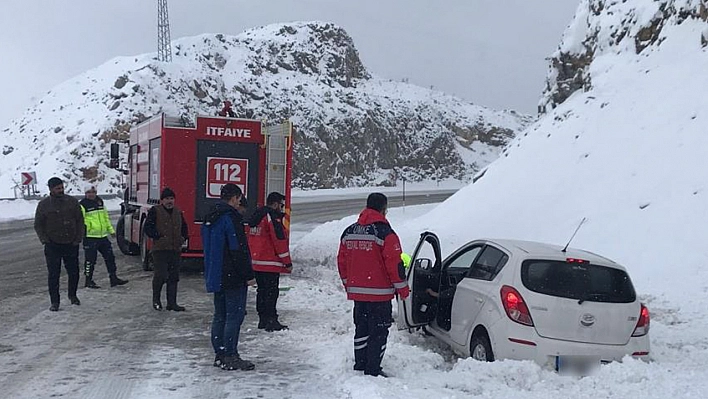 Adıyaman'da donma tehlikesi yaşayan aile kurtarıldı