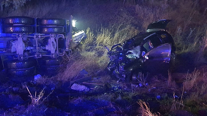 Adıyaman'da feci kaza: 1'i ağır, 3 yaralı