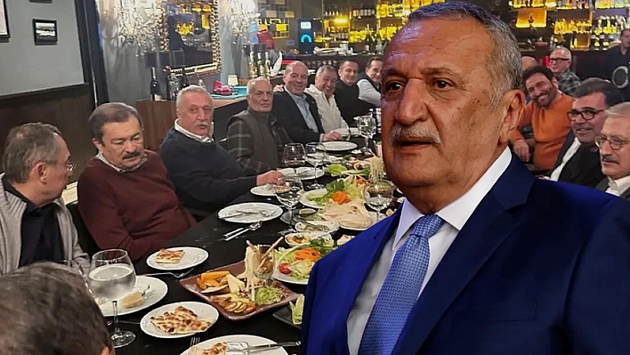 Ağar: 'Devlet meselesi o kadar kalabalık masada mı konuşulur'