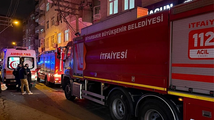 Aile içi tartışma sonrası evini ateşe verdi