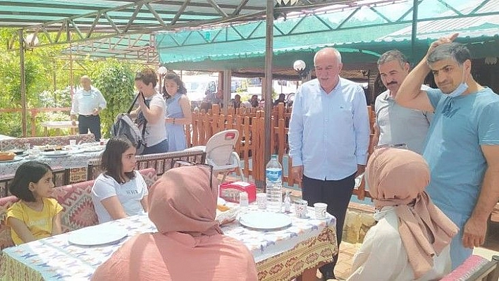 Aile ve Sosyal Hizmetler İl Müdürü Suat Kenç, 'Koruyucu aile hizmeti çocuklarımızın geleceği için çok önemlidir'