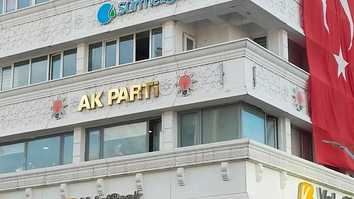 AK Partili ilçe başkanı istifa etti