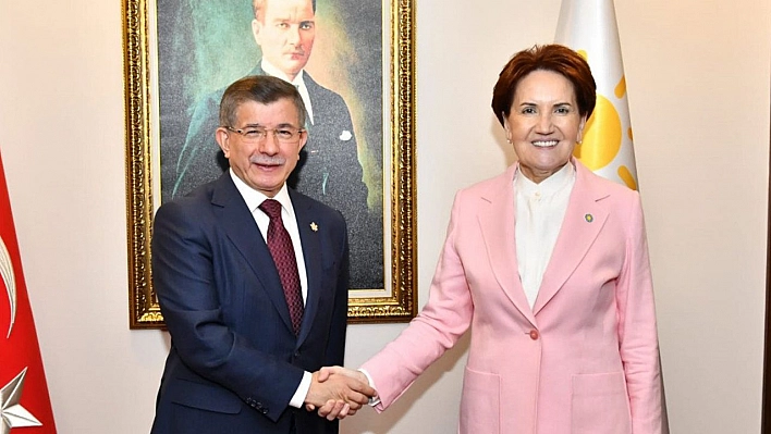 Akşener, Davutoğlu'nu Bitirdi