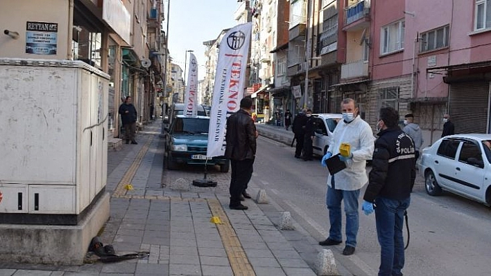 Alacak verecek meselesinde kan aktı: 1 yaralı