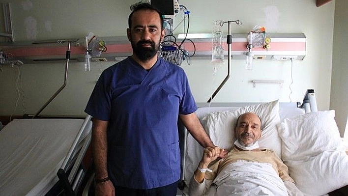 Ana arter damarı yüzde yüz tıkanan hasta, şifayı bin 200 kilometre uzakta Elazığ'da buldu