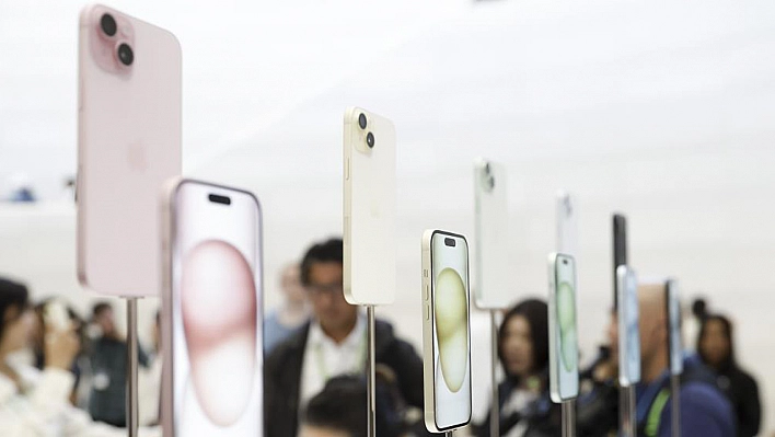 Apple iPhone 15 Kullanıcılarını Uyardı