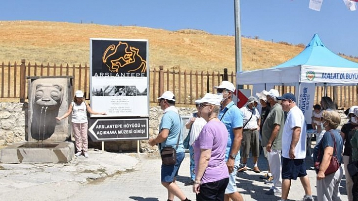 Arslantepe Höyüğü Dünya Kültür Mirası listesine girdikten sonra ilk turistleri ağırladı