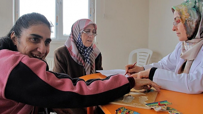 Ayşe Teyze'nin Azmi, Gençlere Örnek Olmalı