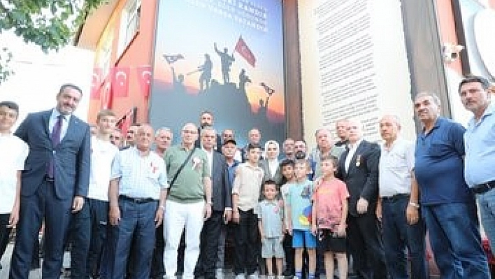 Bakan Göktaş, şehit yakınları ve gazilerle bir araya geldi