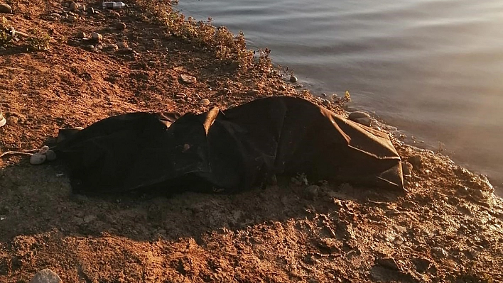 Balık tutmaya gittiği yerde aracıyla göle düşen şahıs hayatını kaybetti