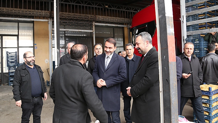 Başkan Adayı Duran'a Sebze Hali Esnafından Yoğun İlgi