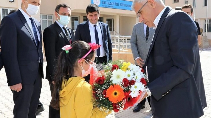 Başkan Güder: 'Kapımız da gönlümüz de sonuna kadar açık'