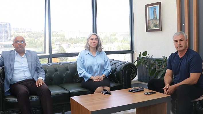 Başkan Ulaş ve Prof. Dr. Canan Aksu Canbay'dan Hakimiyet'e ziyaret