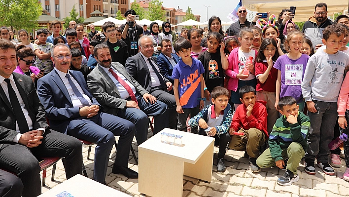 Baskil MYO'da Depremzede Çocuklara Bilim Şenliği Düzenlendi