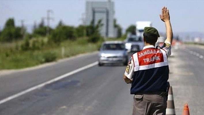 Batı illerine gitmeye çalışan kaçak göçmenler yakalandı