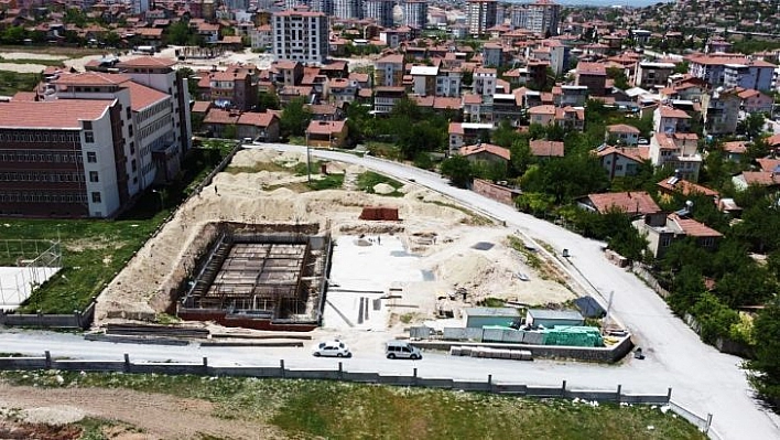 Battalgazi'de yarı olimpik havuz çalışmaları sürüyor